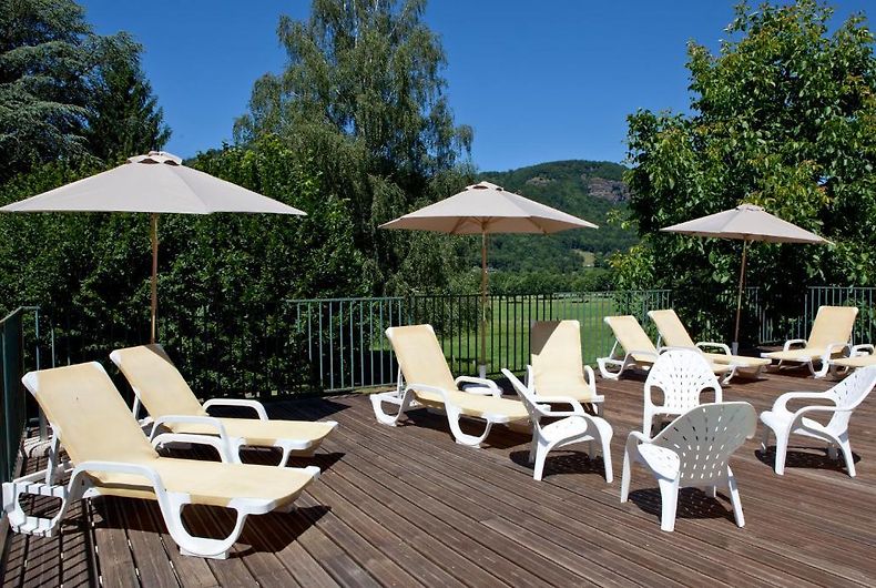 Hotel Et Résidence Des Bains Vic Sur Cère