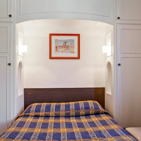 Et Des Bains Отель